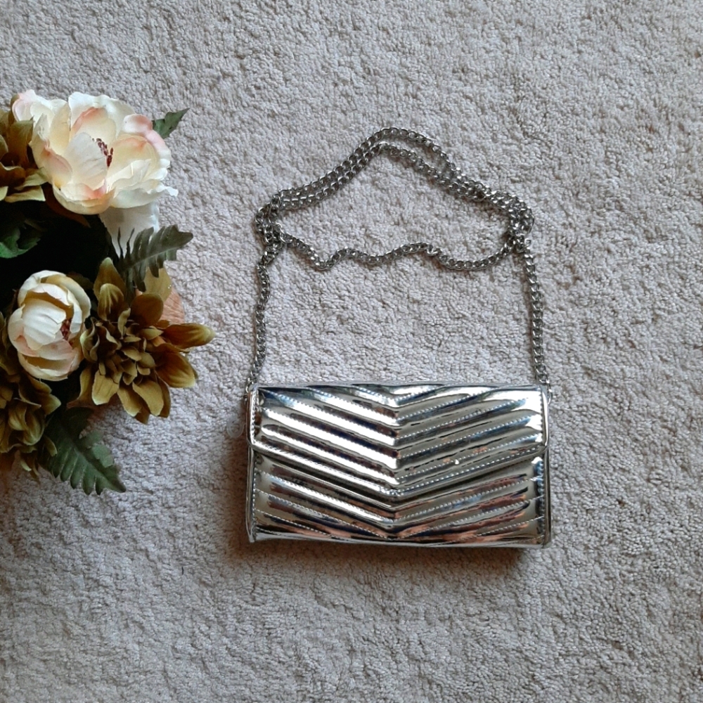 🎉HOST PICK🎉F21 Crossbody Bag~NWOT